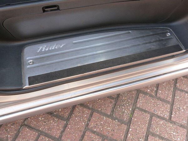 Used Nissan Elgrand 2006 for sale - 68254812: Photo 17