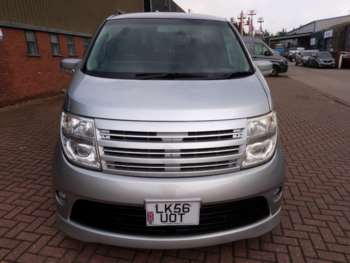 Used Nissan Elgrand  for sale - 68254812: Photo