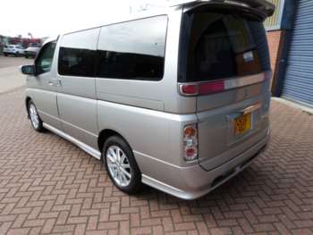 Used Nissan Elgrand  for sale - 68254812: Photo