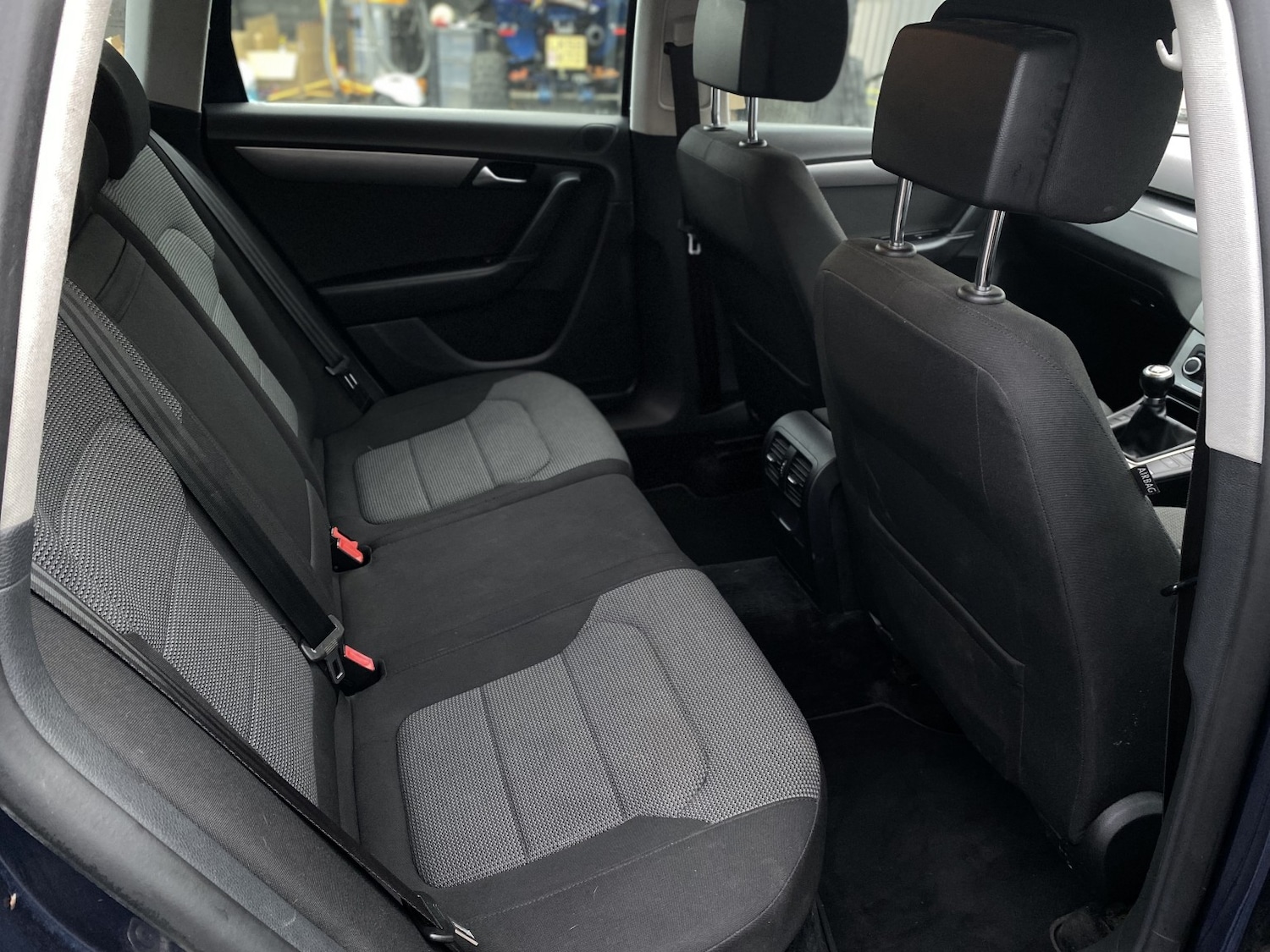 Used Volkswagen Passat 2011 for sale - 76982791: Photo 28