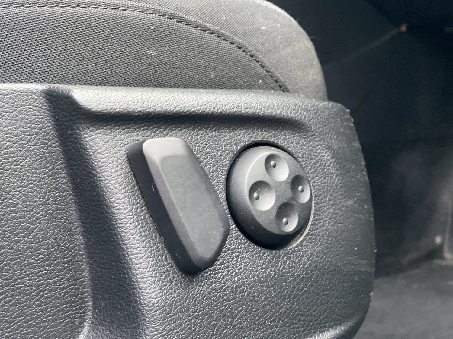 Used Volkswagen Passat 2011 for sale - 76982791: Photo 30