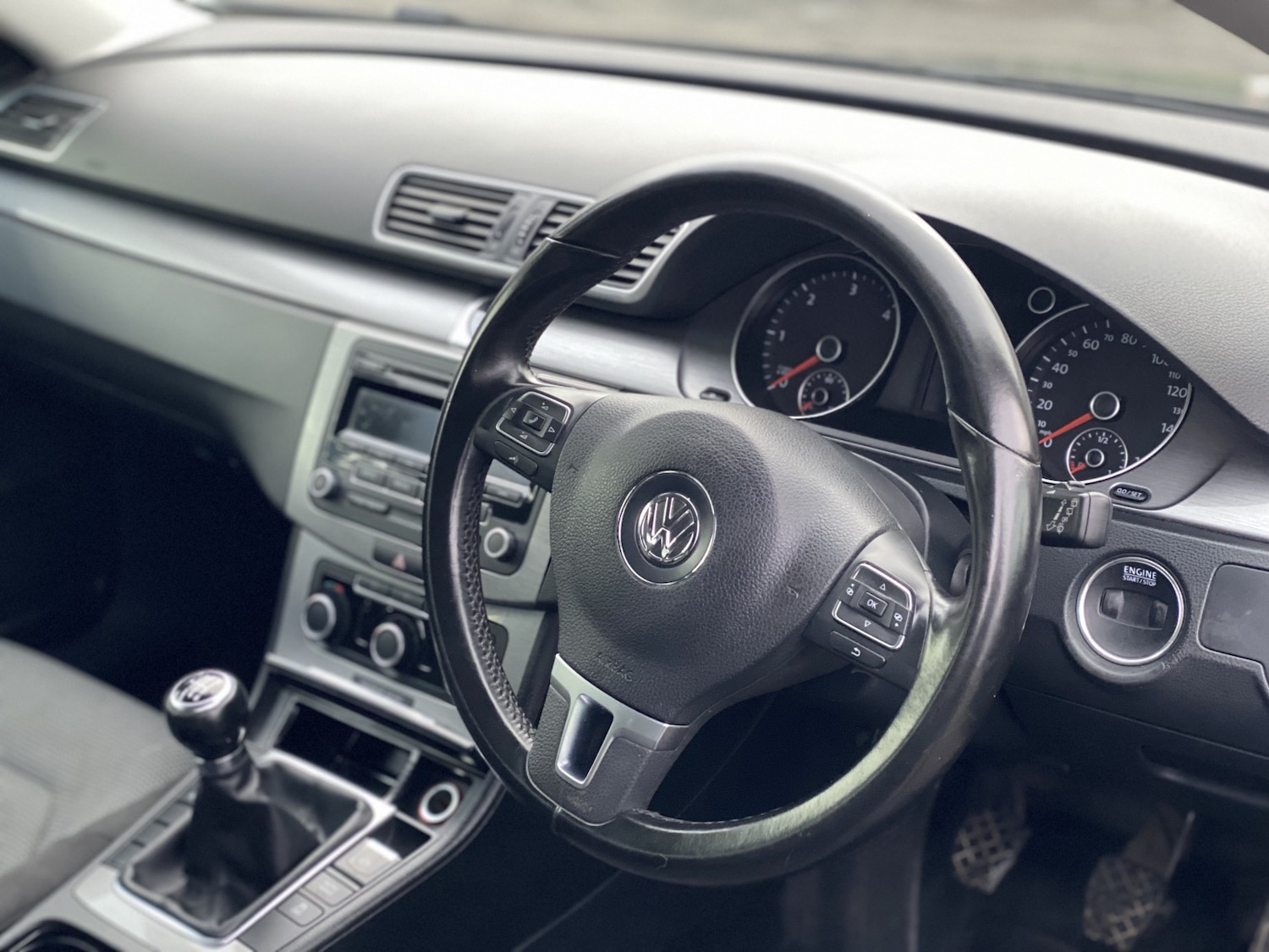 Used Volkswagen Passat 2011 for sale - 76982791: Photo 32