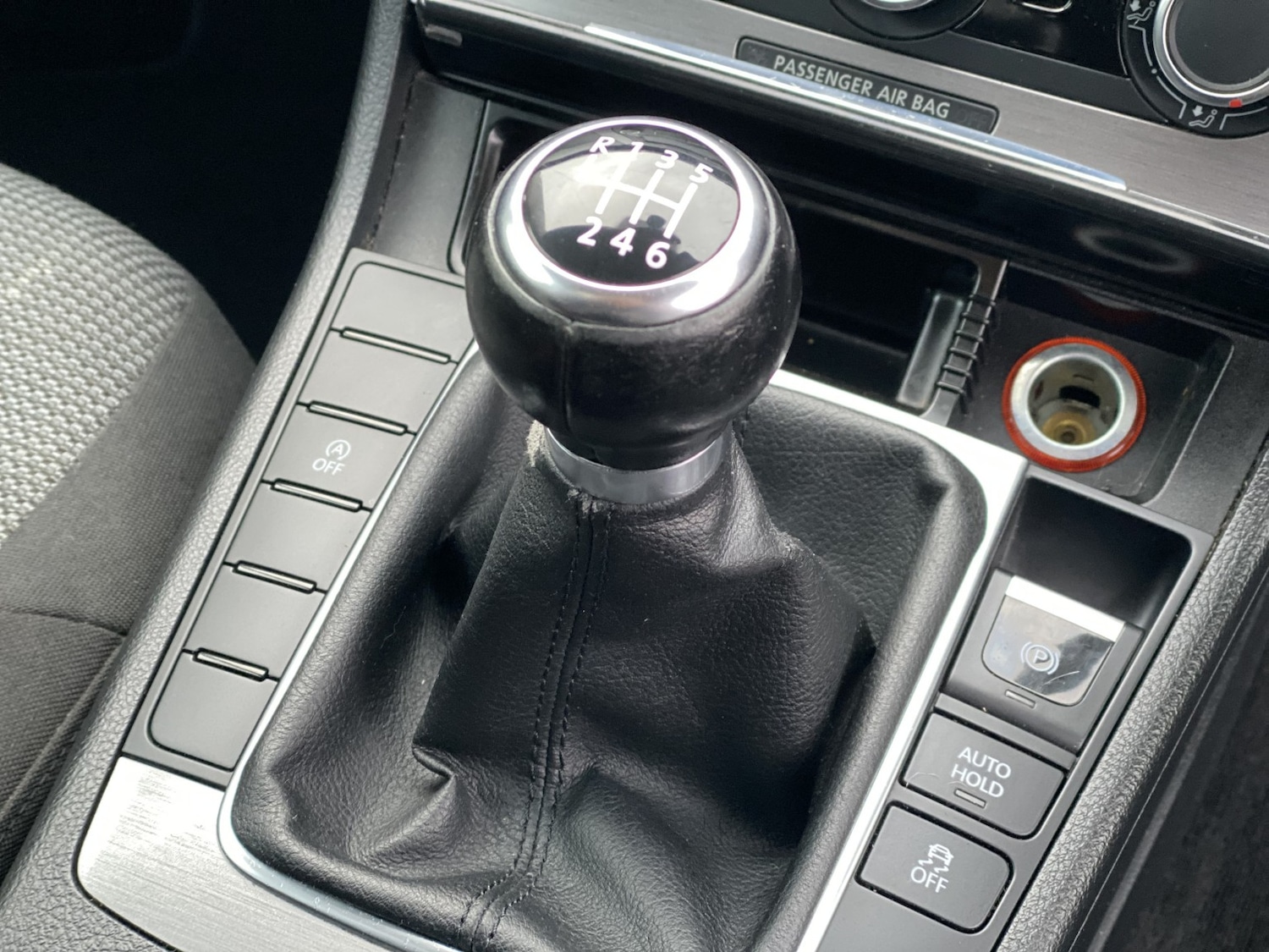 Used Volkswagen Passat 2011 for sale - 76982791: Photo 40