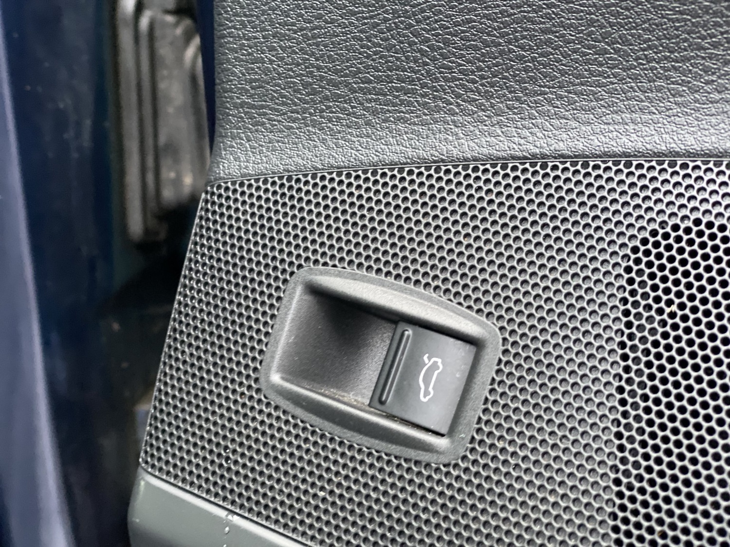 Used Volkswagen Passat 2011 for sale - 76982791: Photo 43