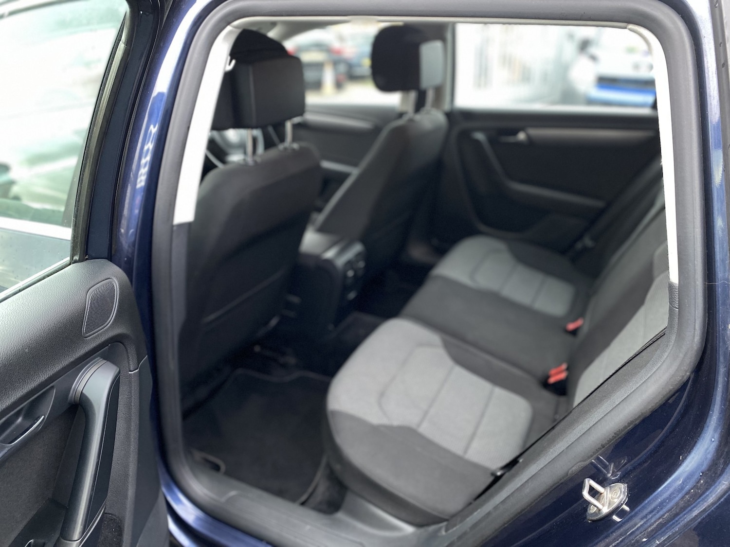 Used Volkswagen Passat 2011 for sale - 76982791: Photo 45