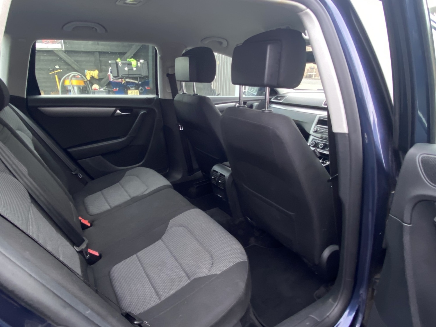 Used Volkswagen Passat 2011 for sale - 76982791: Photo 46