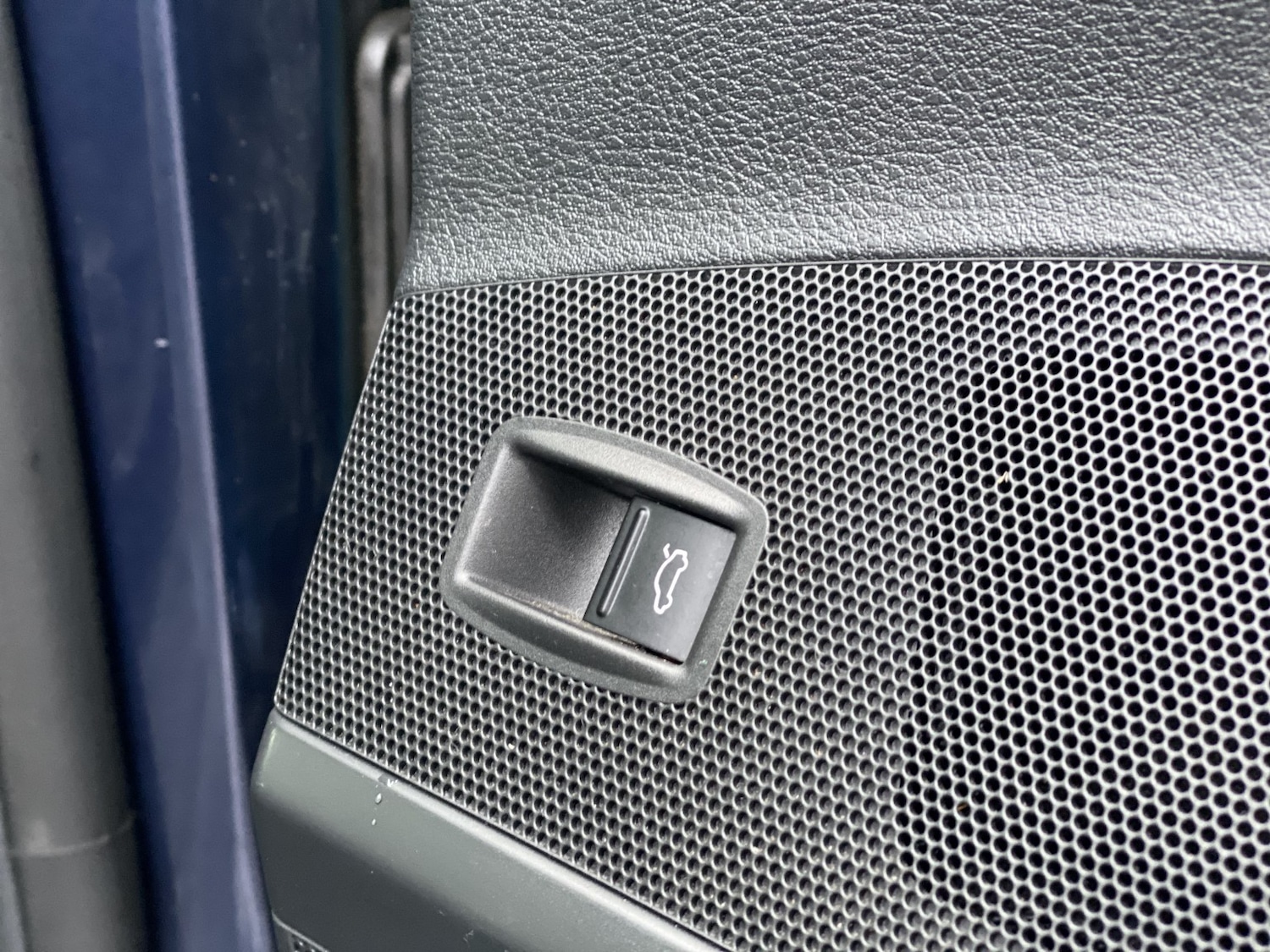 Used Volkswagen Passat 2011 for sale - 76982791: Photo 47