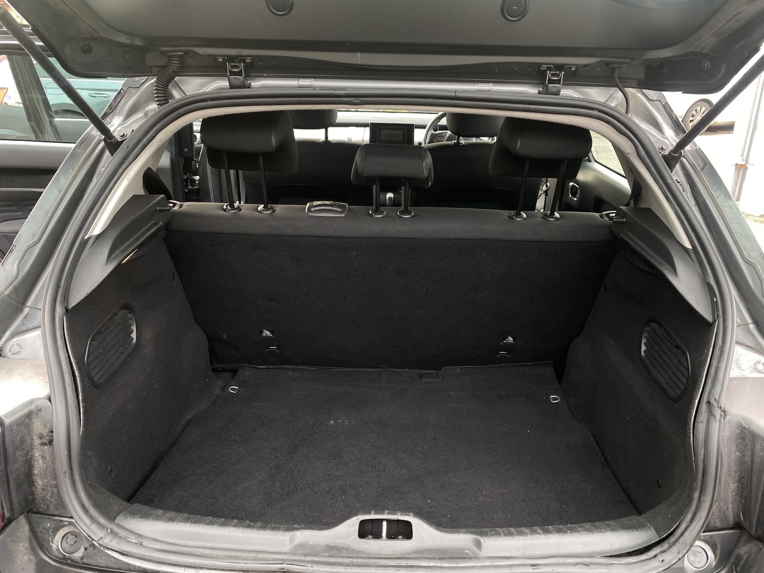 Used Citroen C4 Cactus 2015 for sale - 77609875: Photo 27