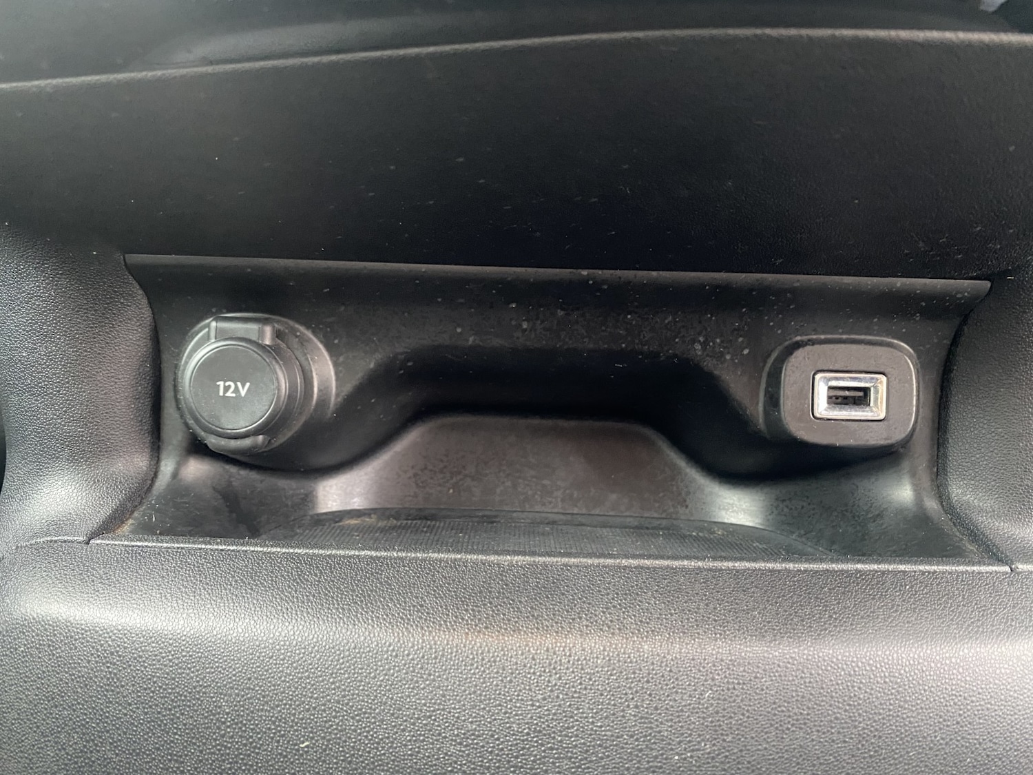 Used Citroen C4 Cactus 2015 for sale - 77609875: Photo 30