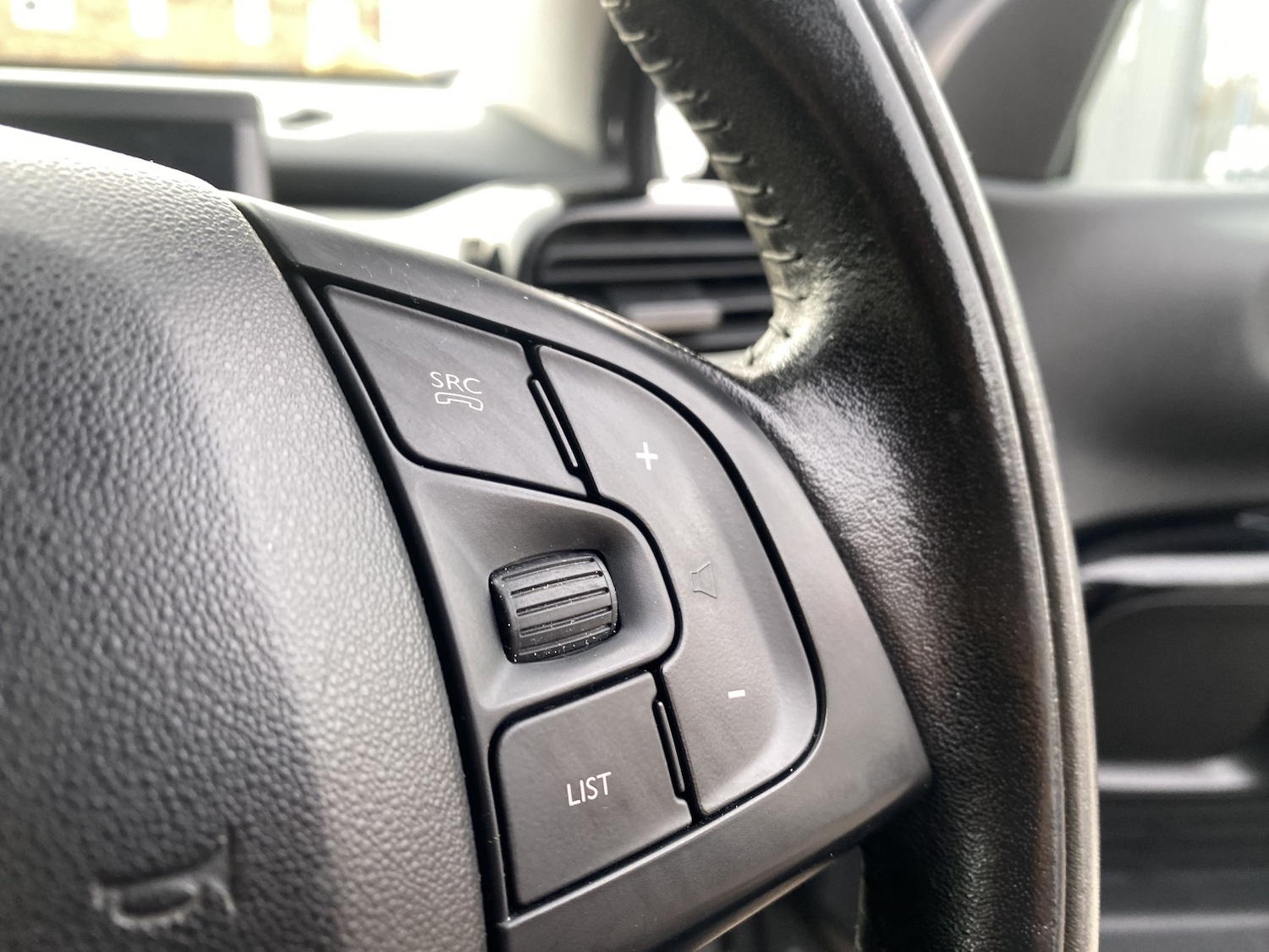 Used Citroen C4 Cactus 2015 for sale - 77609875: Photo 33