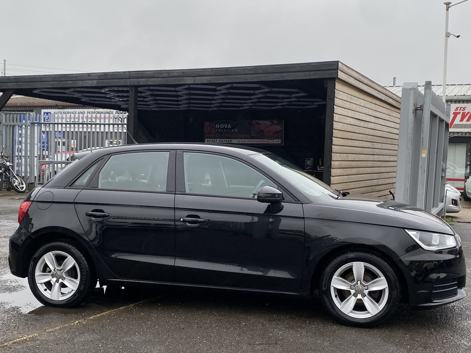 Used Audi A1 2015 for sale - 76799314: Photo 5