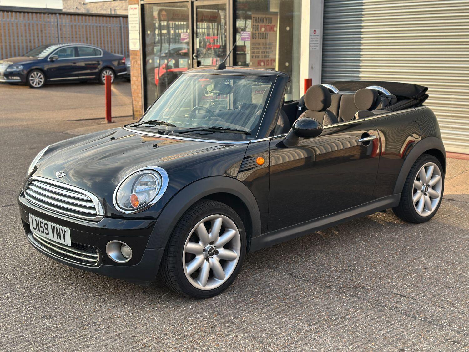 Used MINI Convertible 2009 for sale - 78070401: Photo 13