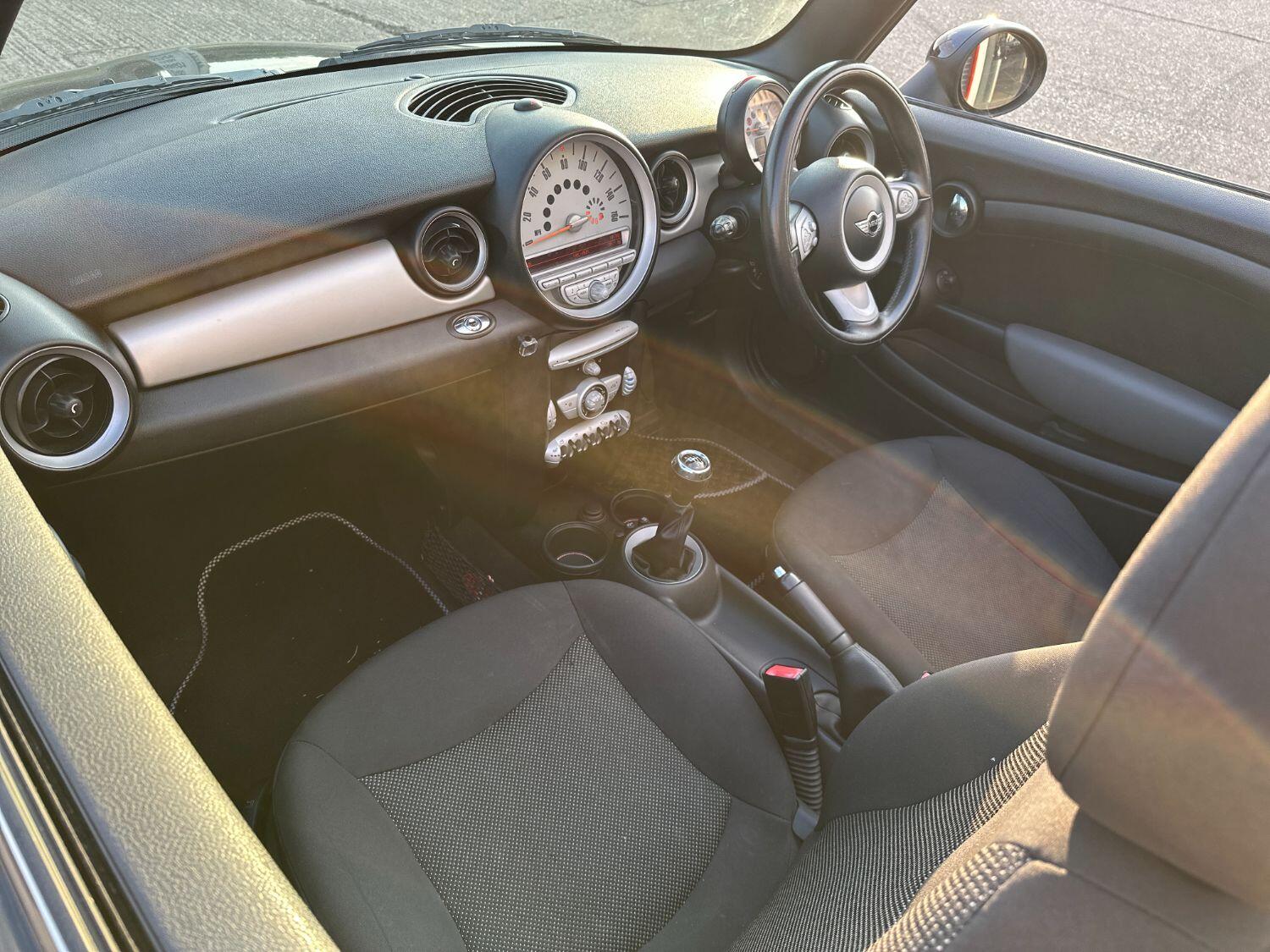 Used MINI Convertible 2009 for sale - 78070401: Photo 27