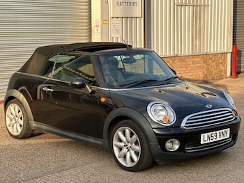 Used MINI Convertible 2009 for sale - 78070401: Photo