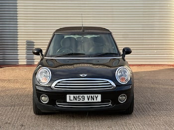 Used MINI Convertible 2009 for sale - 78070401: Photo