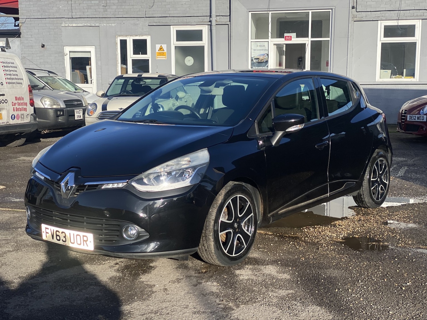 Used Renault Clio 2013 for sale - 77370637: Photo 19