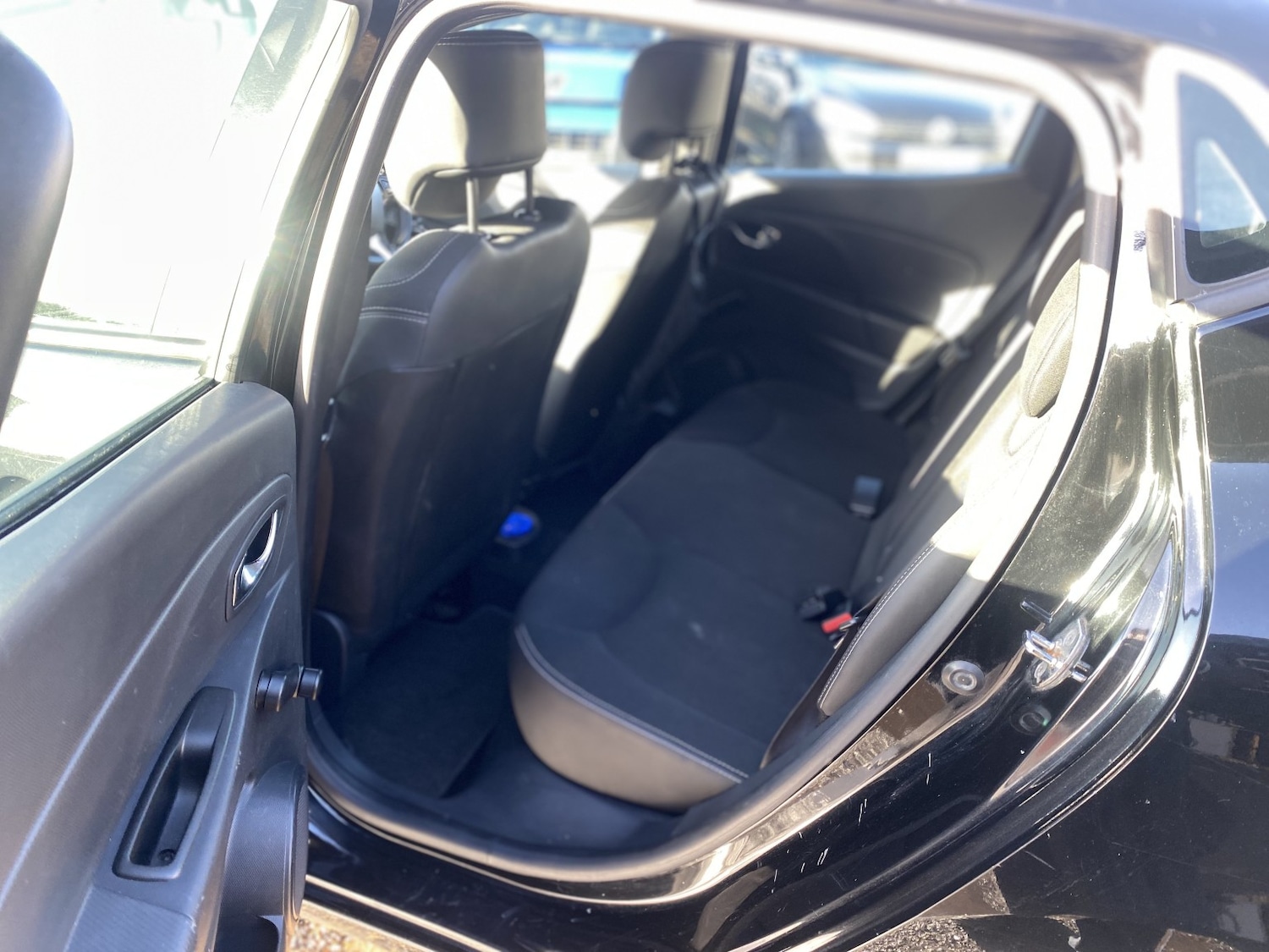 Used Renault Clio 2013 for sale - 77370637: Photo 30