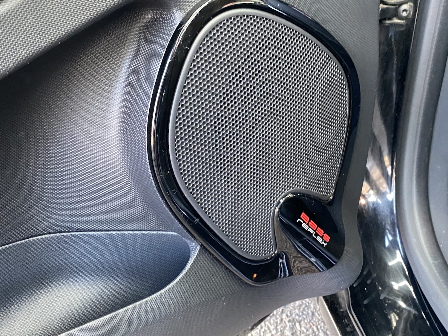 Used Renault Clio 2013 for sale - 77370637: Photo 32