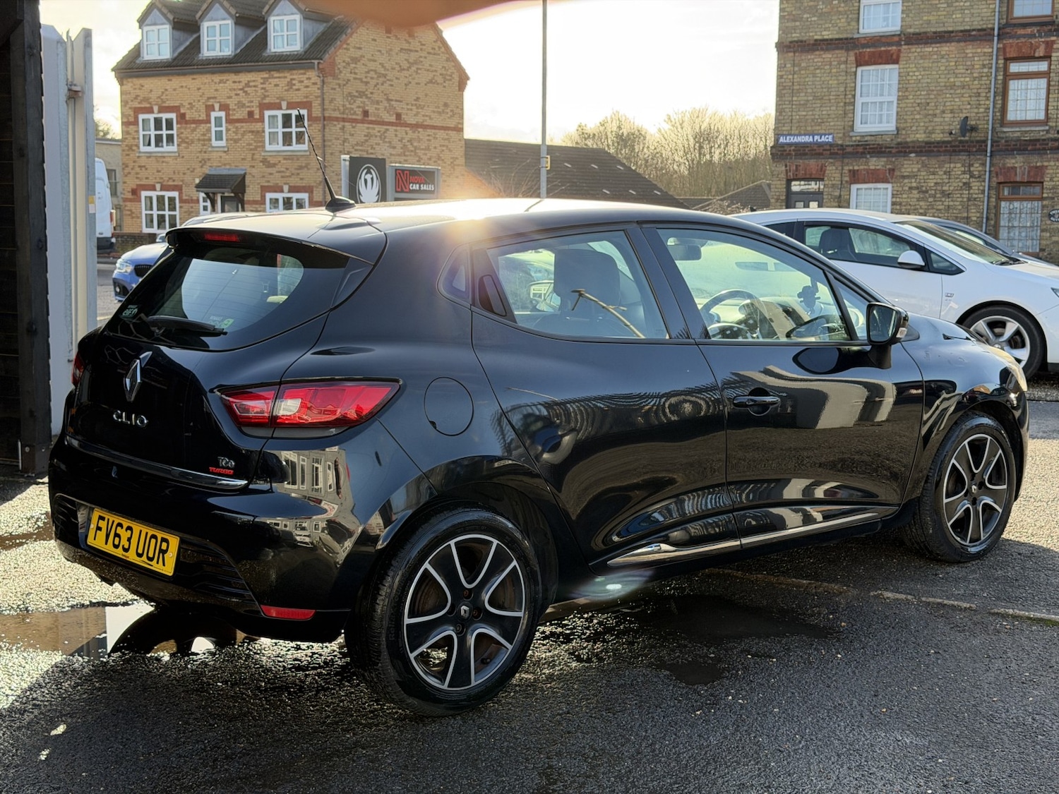 Used Renault Clio 2013 for sale - 77370637: Photo 9