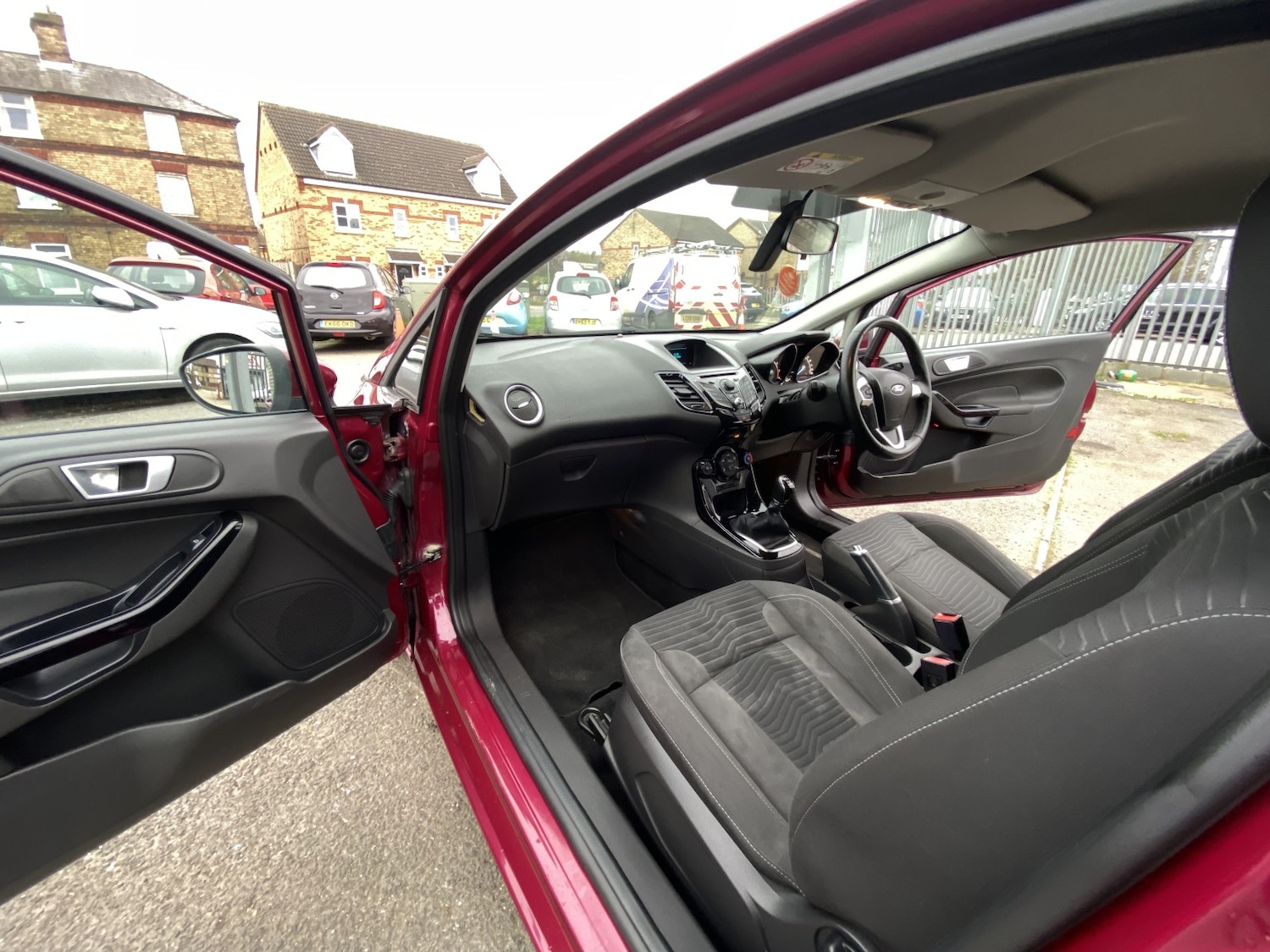 Used Ford Fiesta 2014 for sale - 77897818: Photo 26