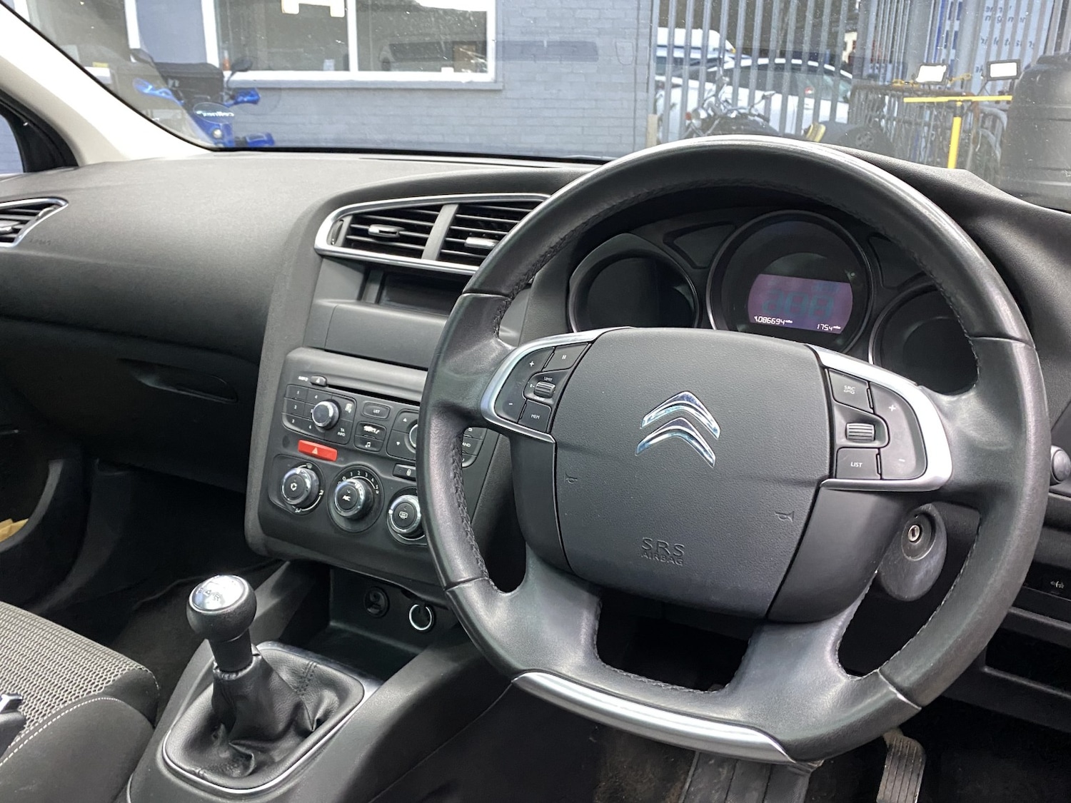 Used Citroen C4 2015 for sale - 76799283: Photo 2