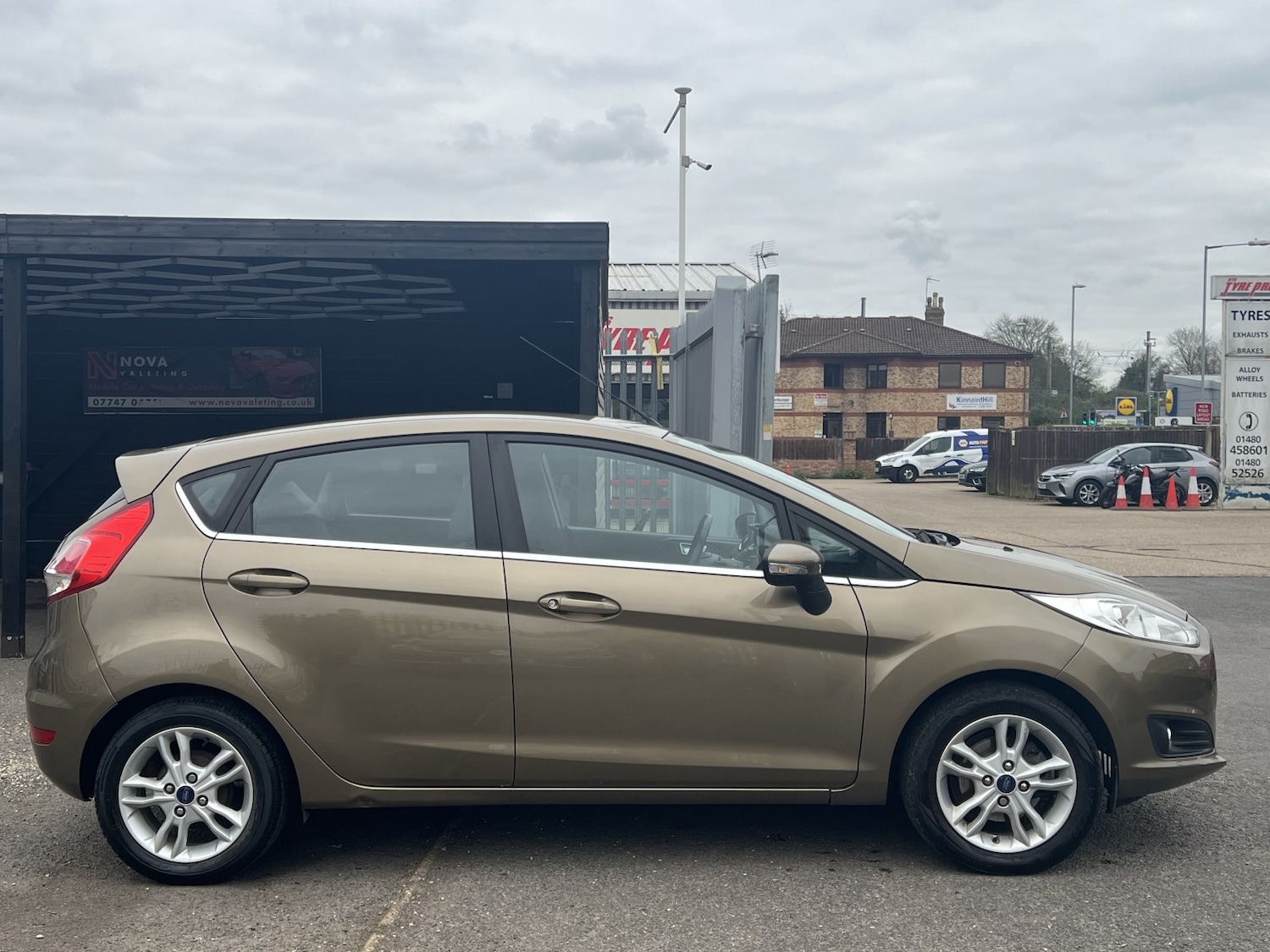 Used Ford Fiesta 2015 for sale - 78162160: Photo 15