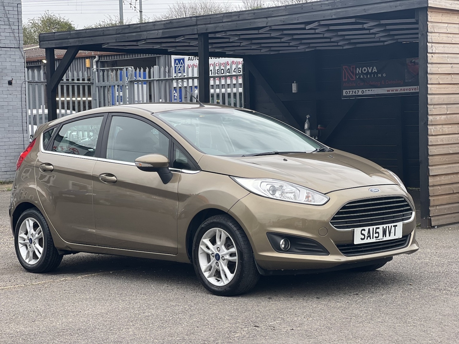 Used Ford Fiesta 2015 for sale - 78162160: Photo 2