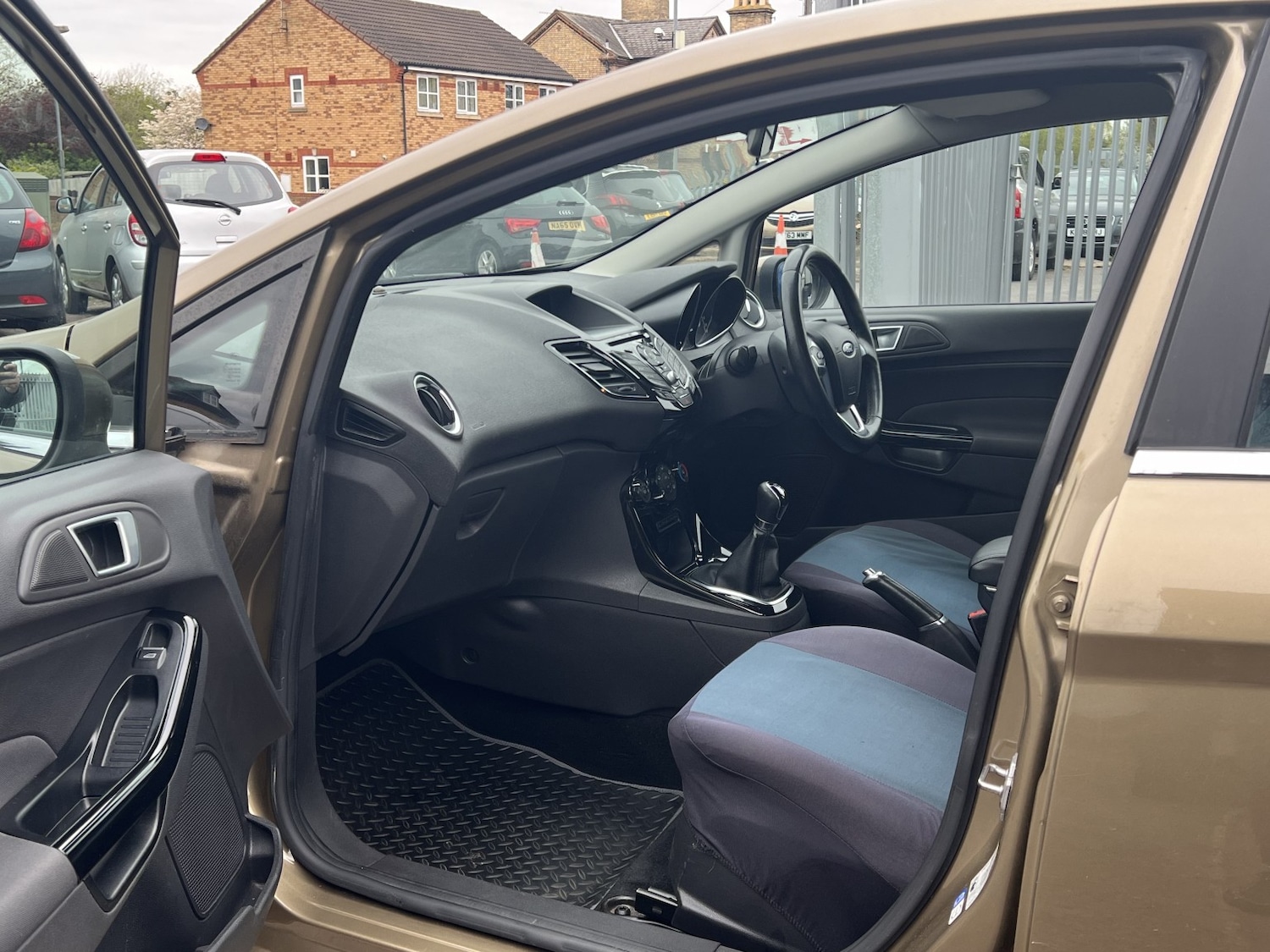 Used Ford Fiesta 2015 for sale - 78162160: Photo 33