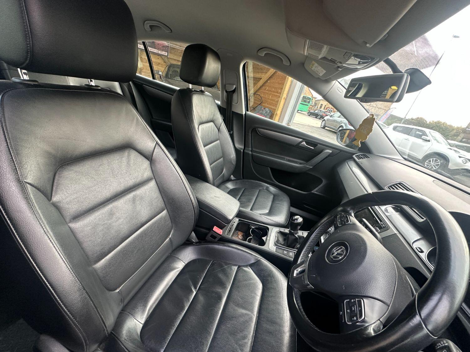 Used Volkswagen Passat 2014 for sale - 76177079: Photo 4
