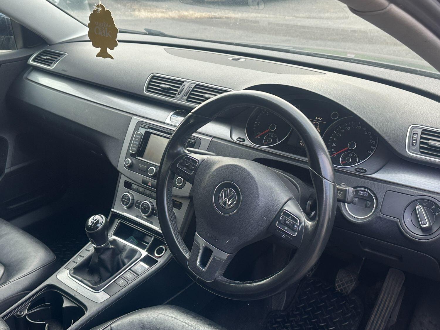Used Volkswagen Passat 2014 for sale - 76177079: Photo 5