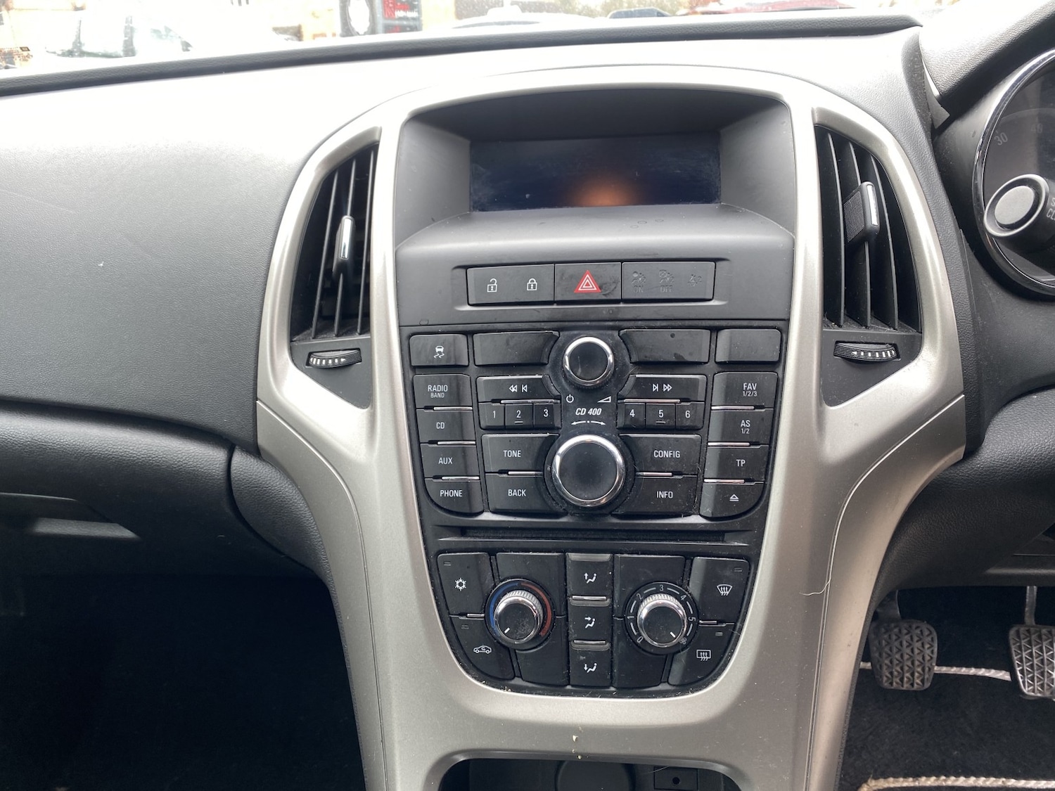 Used Vauxhall Astra 2011 for sale - 77610024: Photo 21