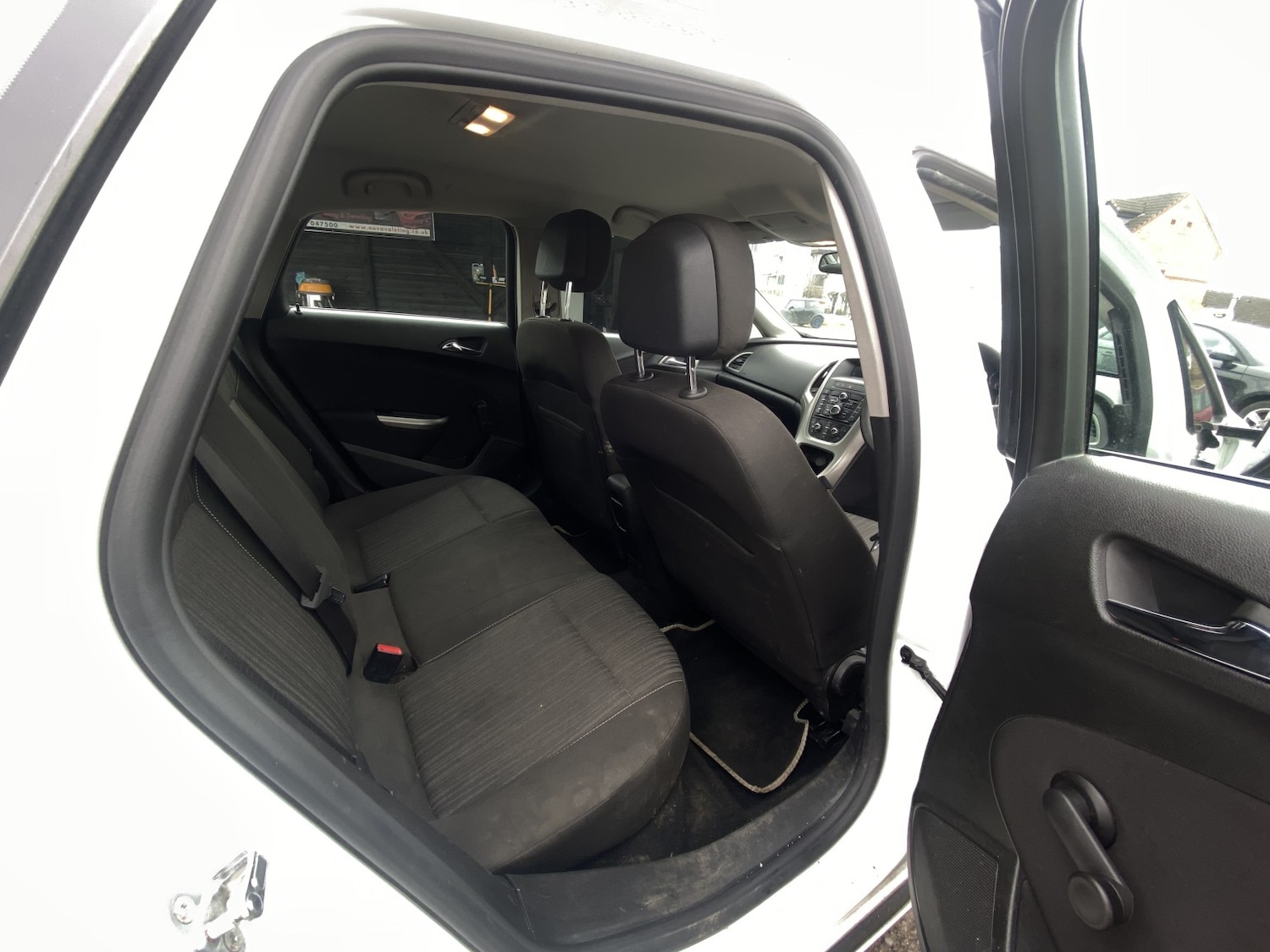 Used Vauxhall Astra 2011 for sale - 77610024: Photo 28