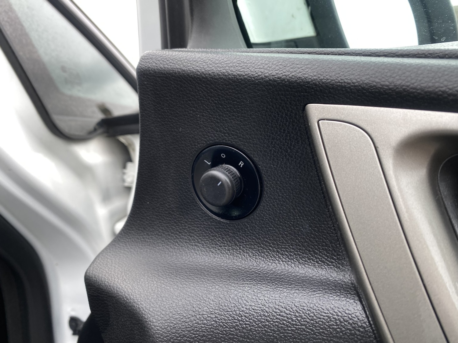 Used Vauxhall Astra 2011 for sale - 77610024: Photo 30