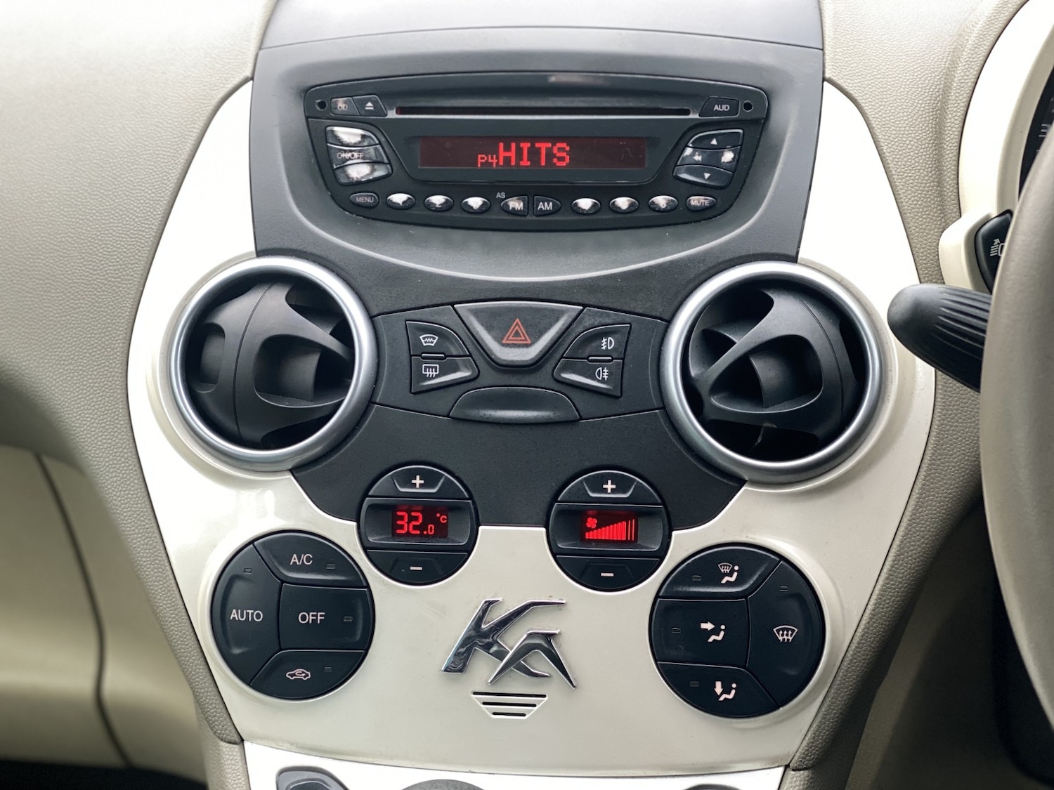 Used Ford Ka 2010 for sale - 76986827: Photo 23