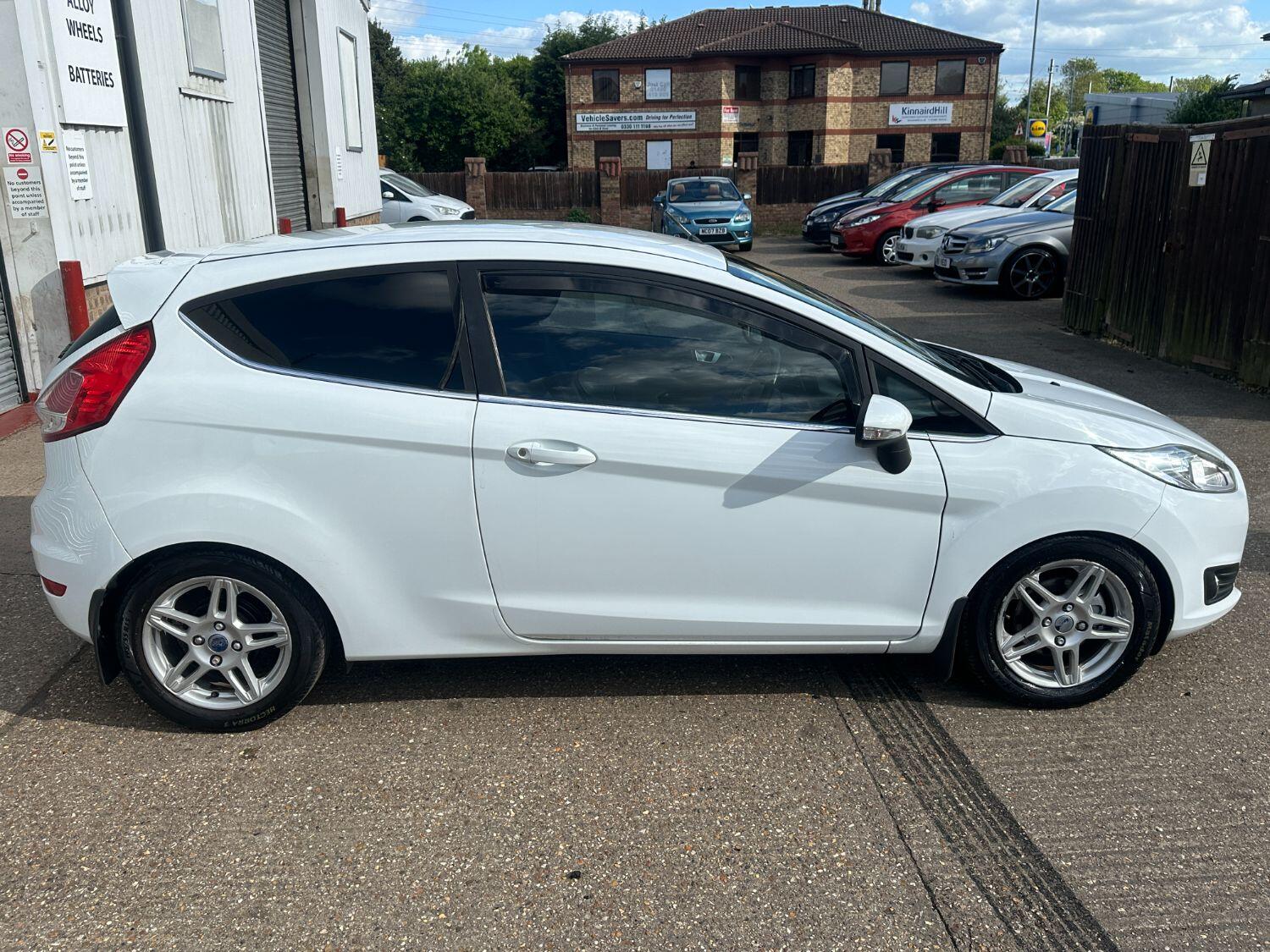Used Ford Fiesta 2012 for sale - 76794190: Photo 5