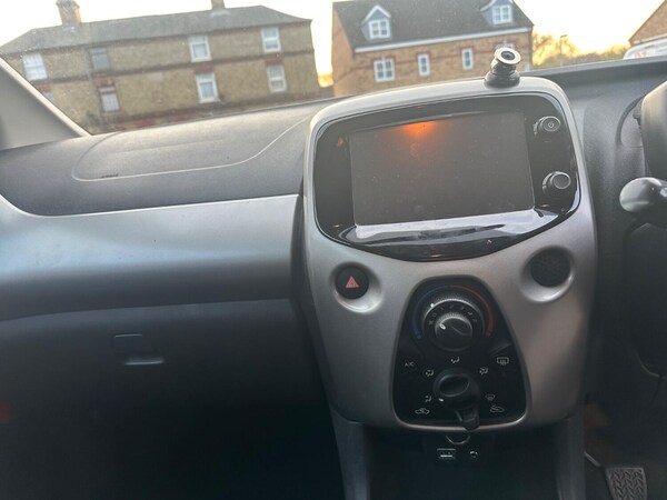 Used Peugeot 108 2015 for sale - 76177049: Photo 31