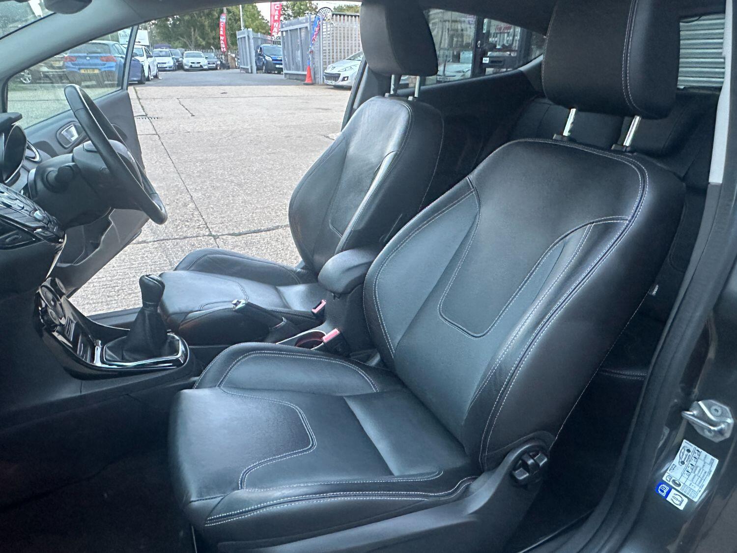 Used Ford Fiesta 2016 for sale - 76030691: Photo 12