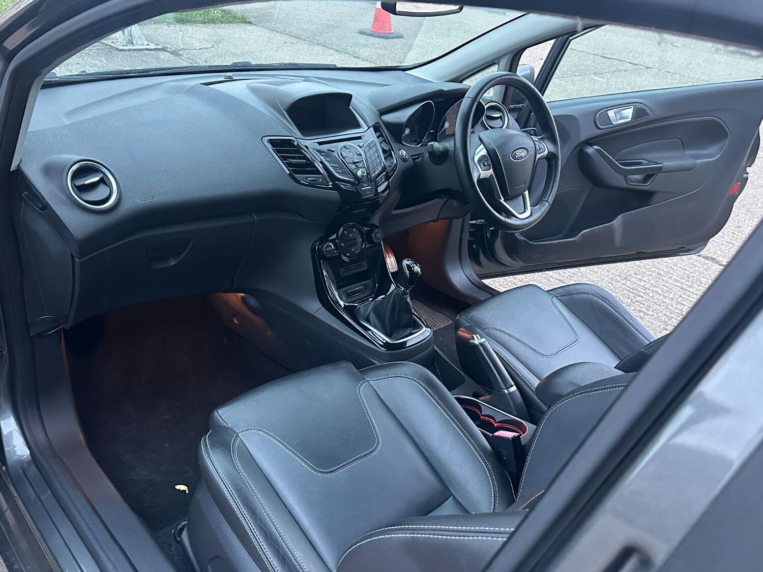 Used Ford Fiesta 2016 for sale - 76030691: Photo 13