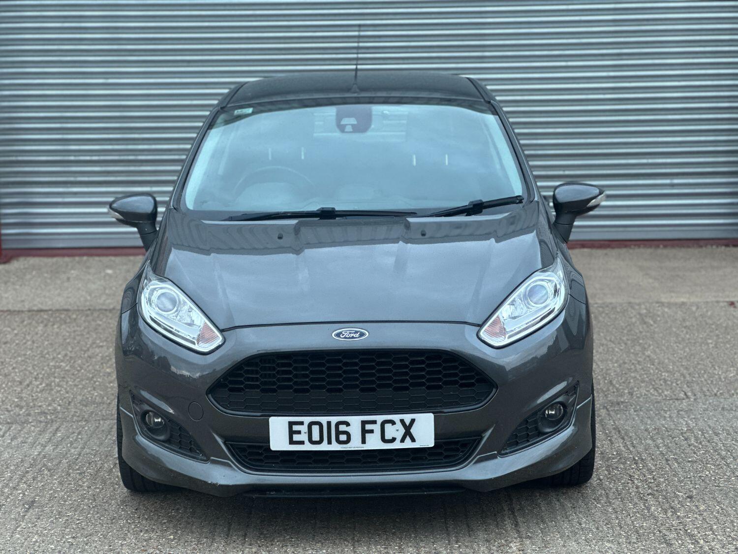 Used Ford Fiesta 2016 for sale - 76030691: Photo 2