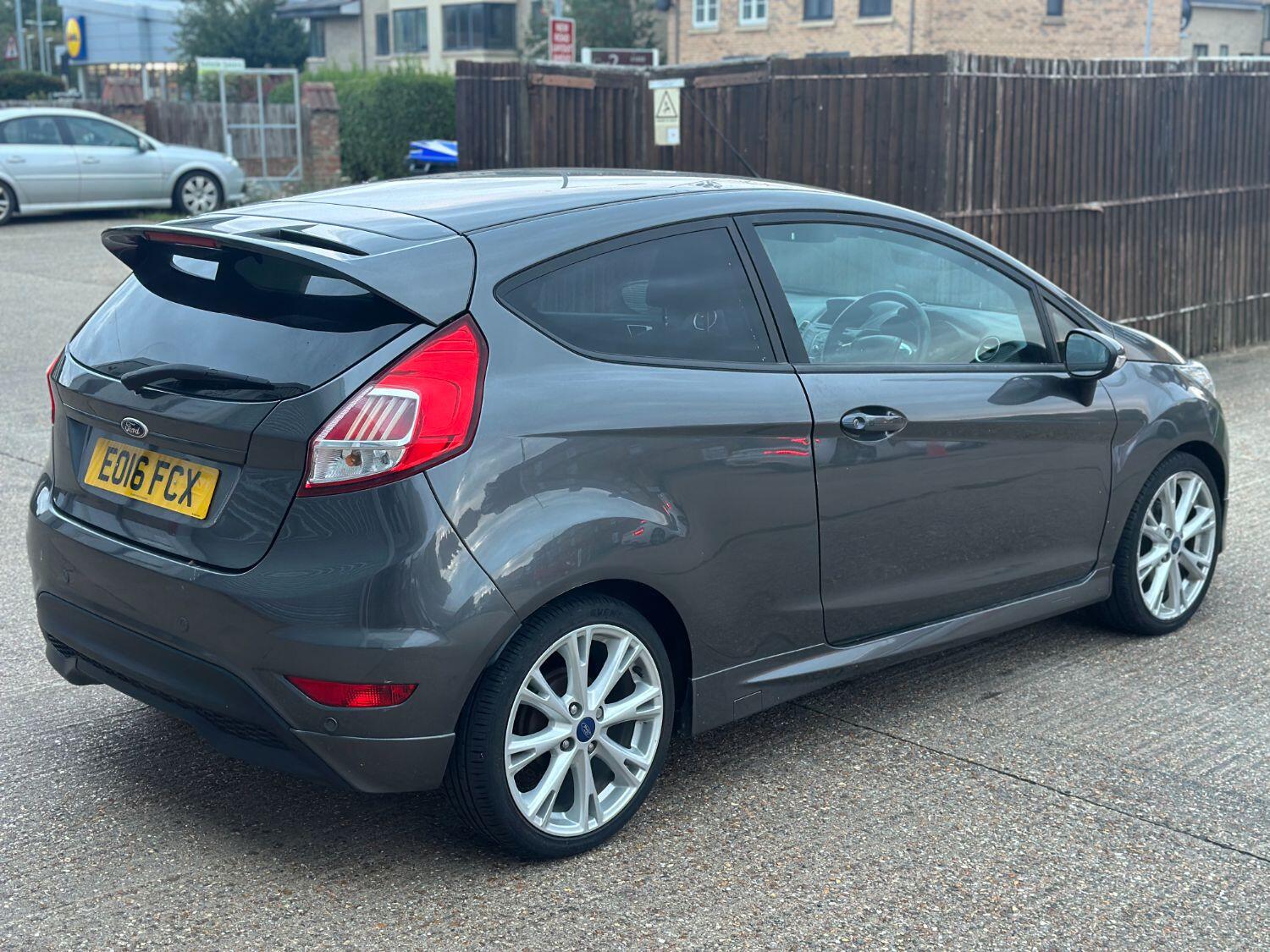 Used Ford Fiesta 2016 for sale - 76030691: Photo 5