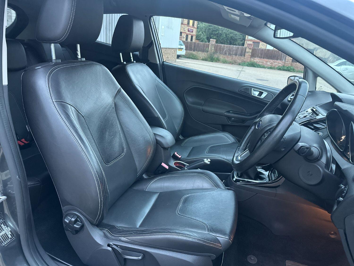 Used Ford Fiesta 2016 for sale - 76030691: Photo 7