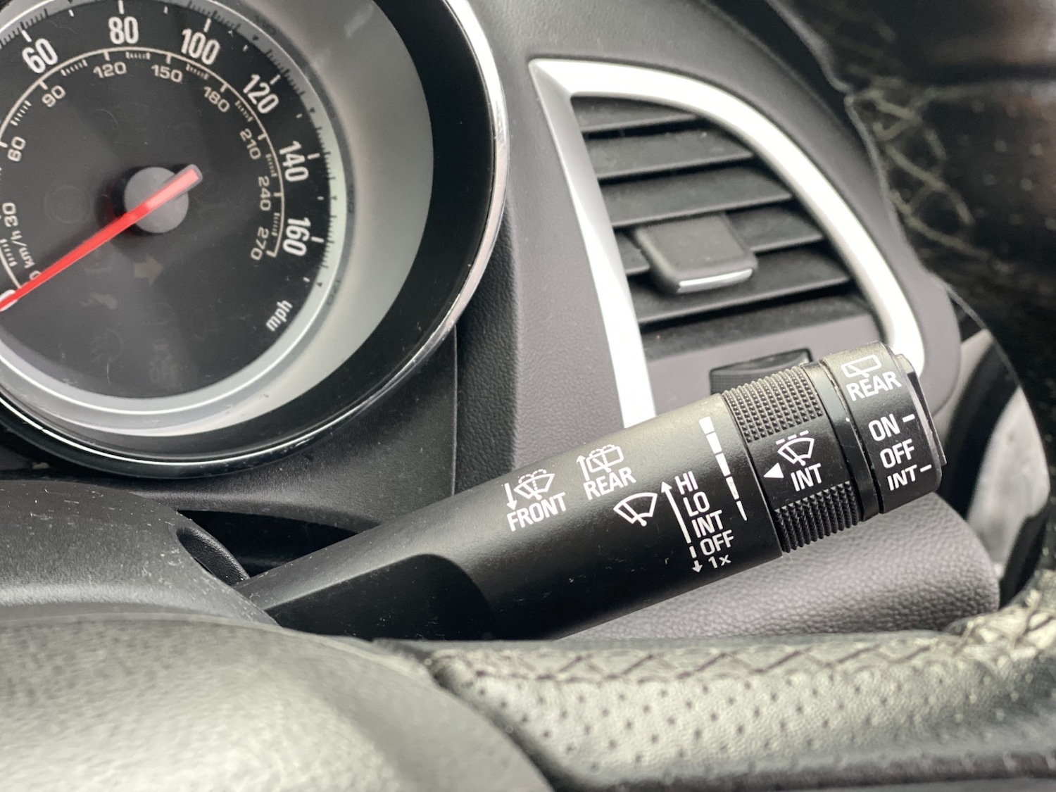 Used Vauxhall Astra GTC 2015 for sale - 76982785: Photo 32