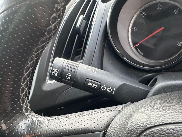 Used Vauxhall Zafira Tourer 2013 for sale - 75706123: Photo 18