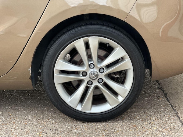Used Vauxhall Zafira Tourer 2013 for sale - 75706123: Photo 36