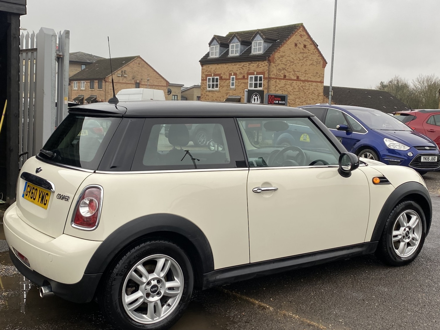 Used MINI Hatch 2010 for sale - 77616358: Photo 3