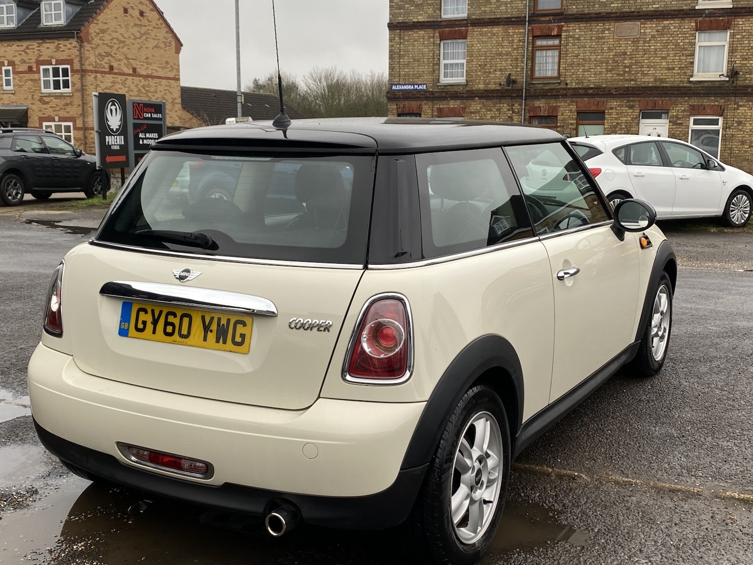 Used MINI Hatch 2010 for sale - 77616358: Photo 4