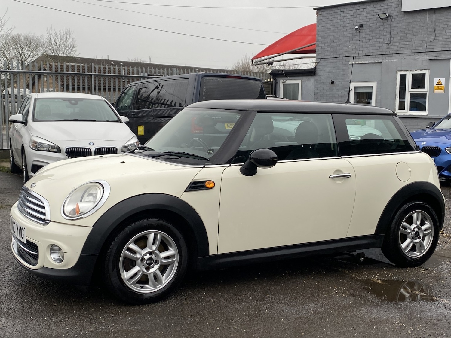 Used MINI Hatch 2010 for sale - 77616358: Photo 8