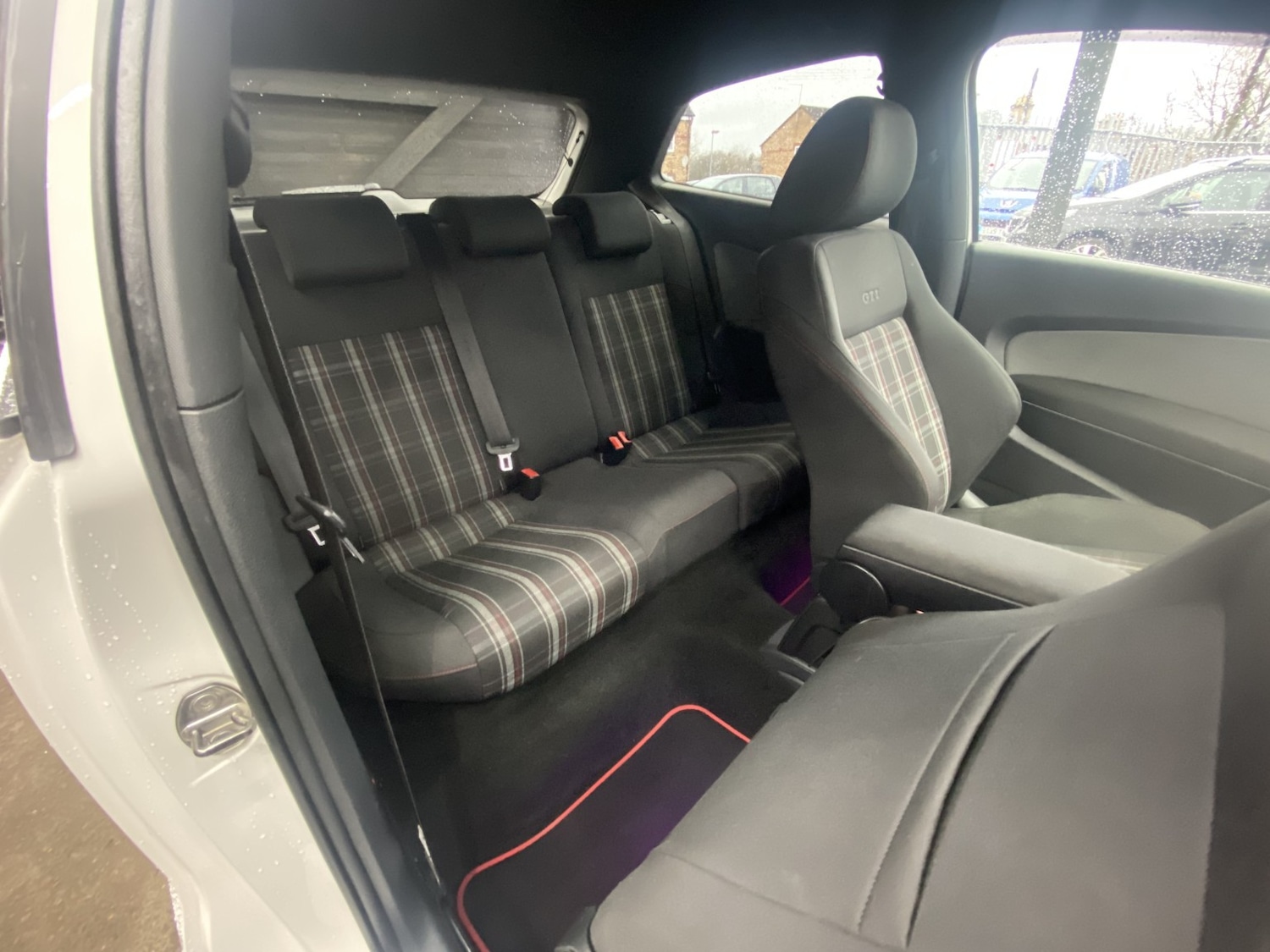 Used Volkswagen Polo 2012 for sale - 77350150: Photo 44