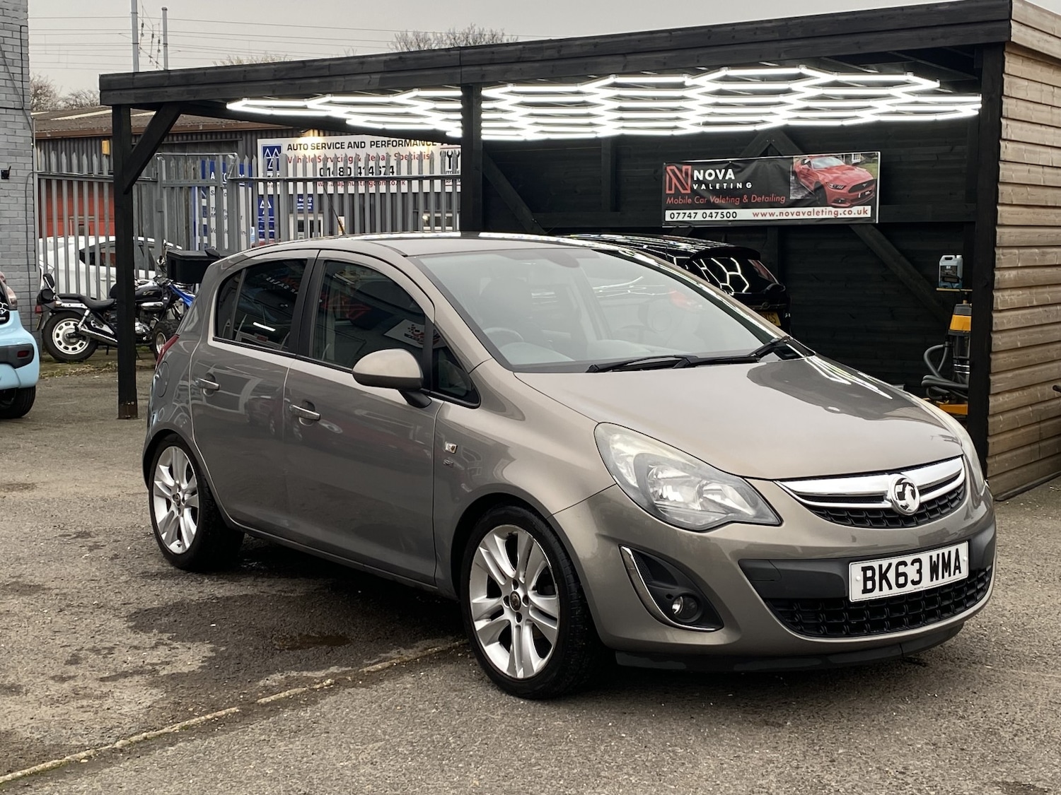 Used Vauxhall Corsa 2013 for sale - 77522029: Photo 2