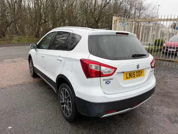 Used Suzuki SX4 S-Cross 2015 for sale - 77502595: Photo